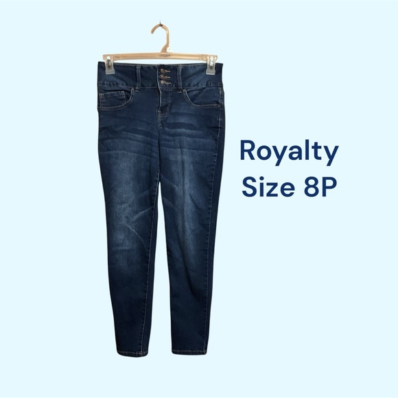 ROYALTY SLIM STRETCH PETITE SKINNY JEANS SIZE 8P - Picture 1 of 3